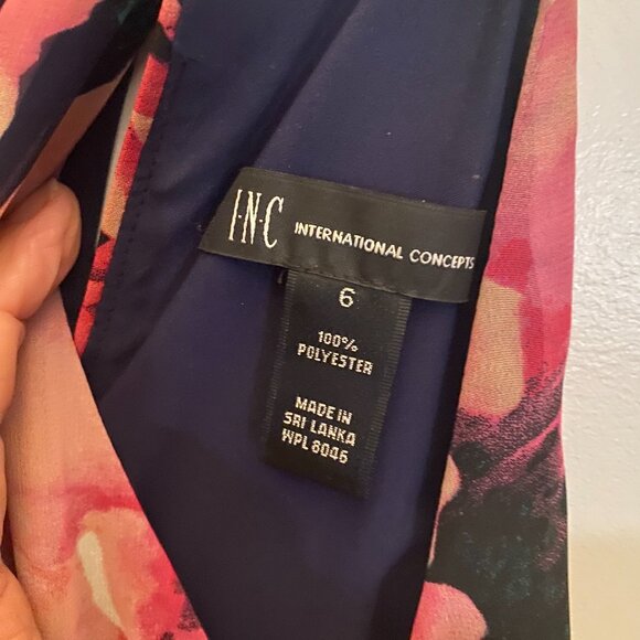 Beautiful Floral Long Dress - Picture 3 of 3